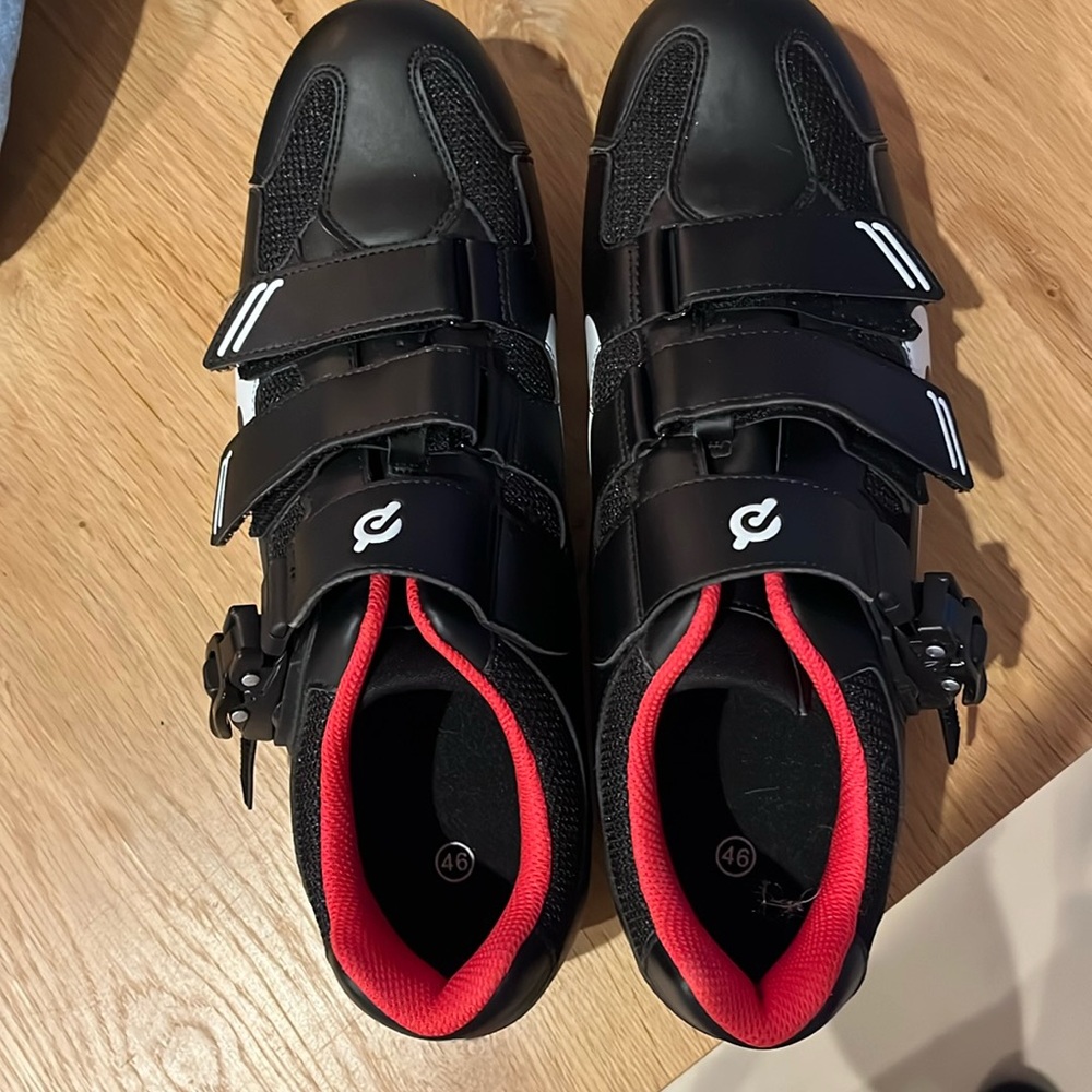 Peloton bike shoes